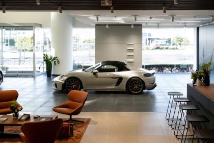 Porsche Center Αthens: Destination Porsche
